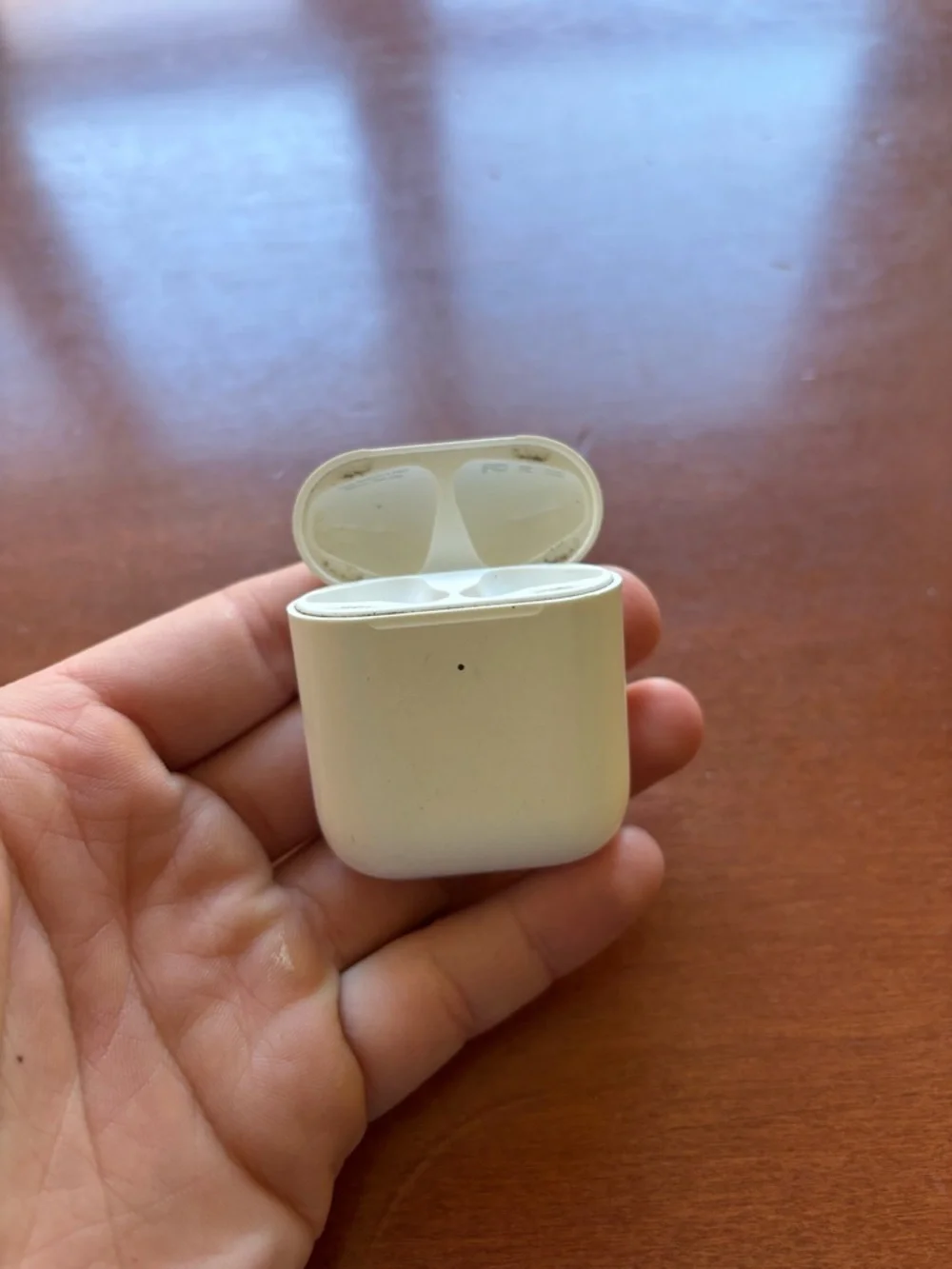 Apple airpods believed